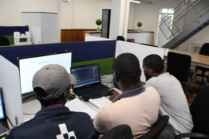 Samsung Opens Doors In The Tech Sector For SA’s youth