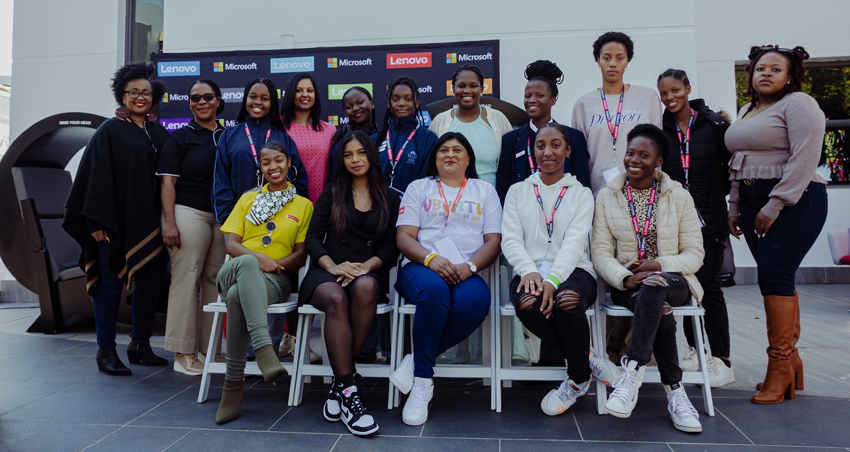 Lenovo and partners host coding event to empower South African youth (1)