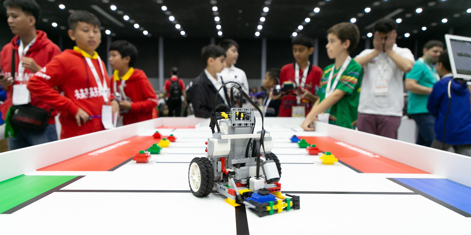Curro celebrates National Science Week with World Robot Competition