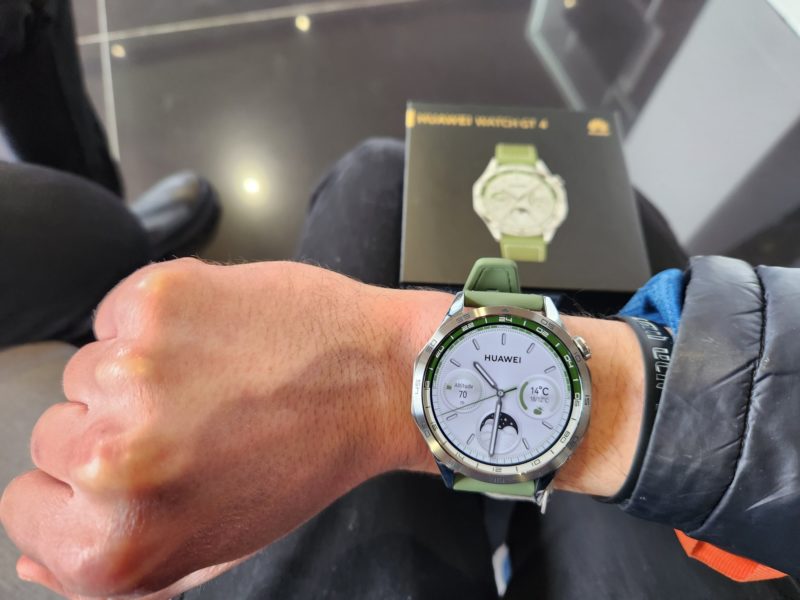 HUAWEI WATCH GT 4 smartwatch