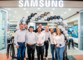 Samsung Reopens Refurbished Somerset Mall Store