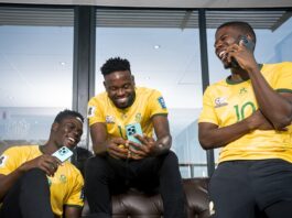 Bafana Bafana Scores on and Off the Pitch with the HONOR 400 Lite