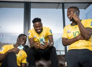 Bafana Bafana Scores on and Off the Pitch with the HONOR 400 Lite