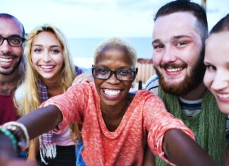 Smartphones Empower the Youth: Unlocking Potential, Expanding Horizons