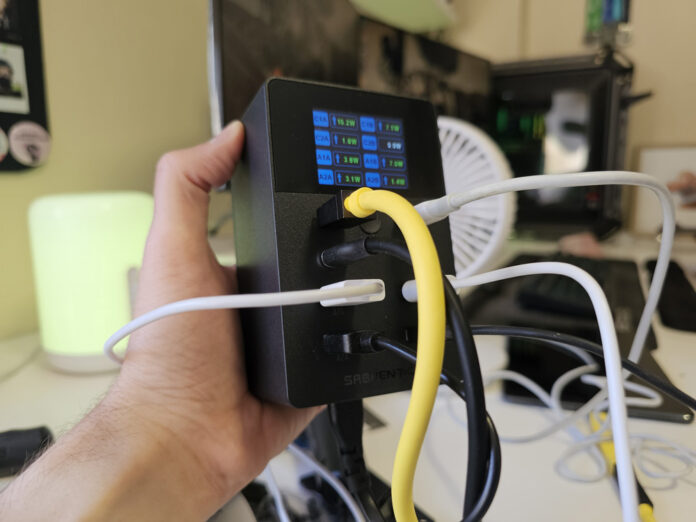 SABRENT VOLTIK Charging Station